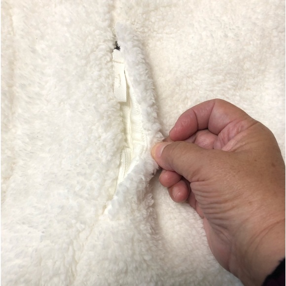 FREE COUNTRY PLUSH VEST - Picture 4 of 6